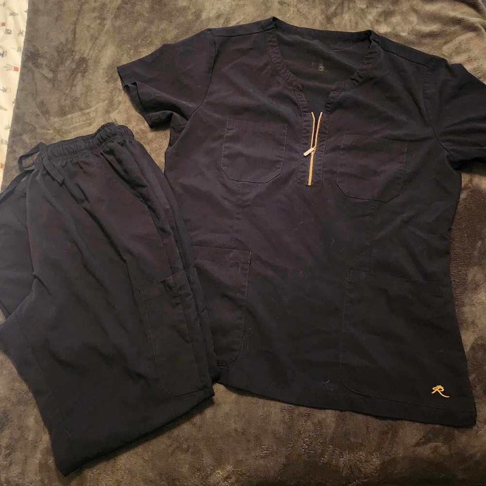 Reina Medium Women's Black Scrub Set